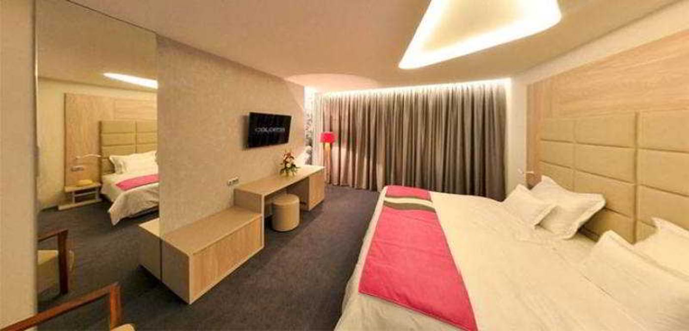Colors Inn-Bosnia & Herzegovina-SARAJEVO-Room-7