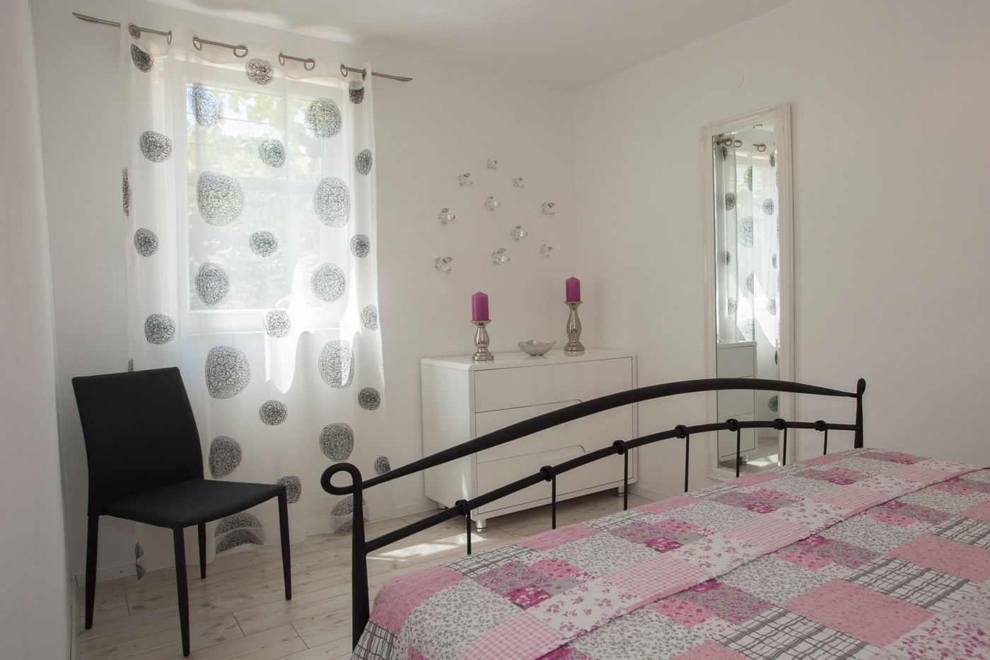 Apartment-Alma-Room-23