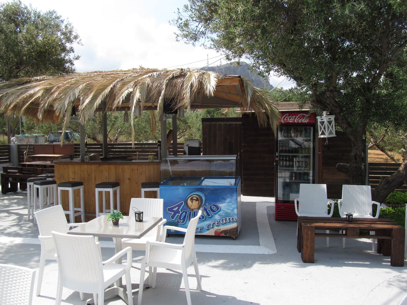 Valentina Apartments & Studios