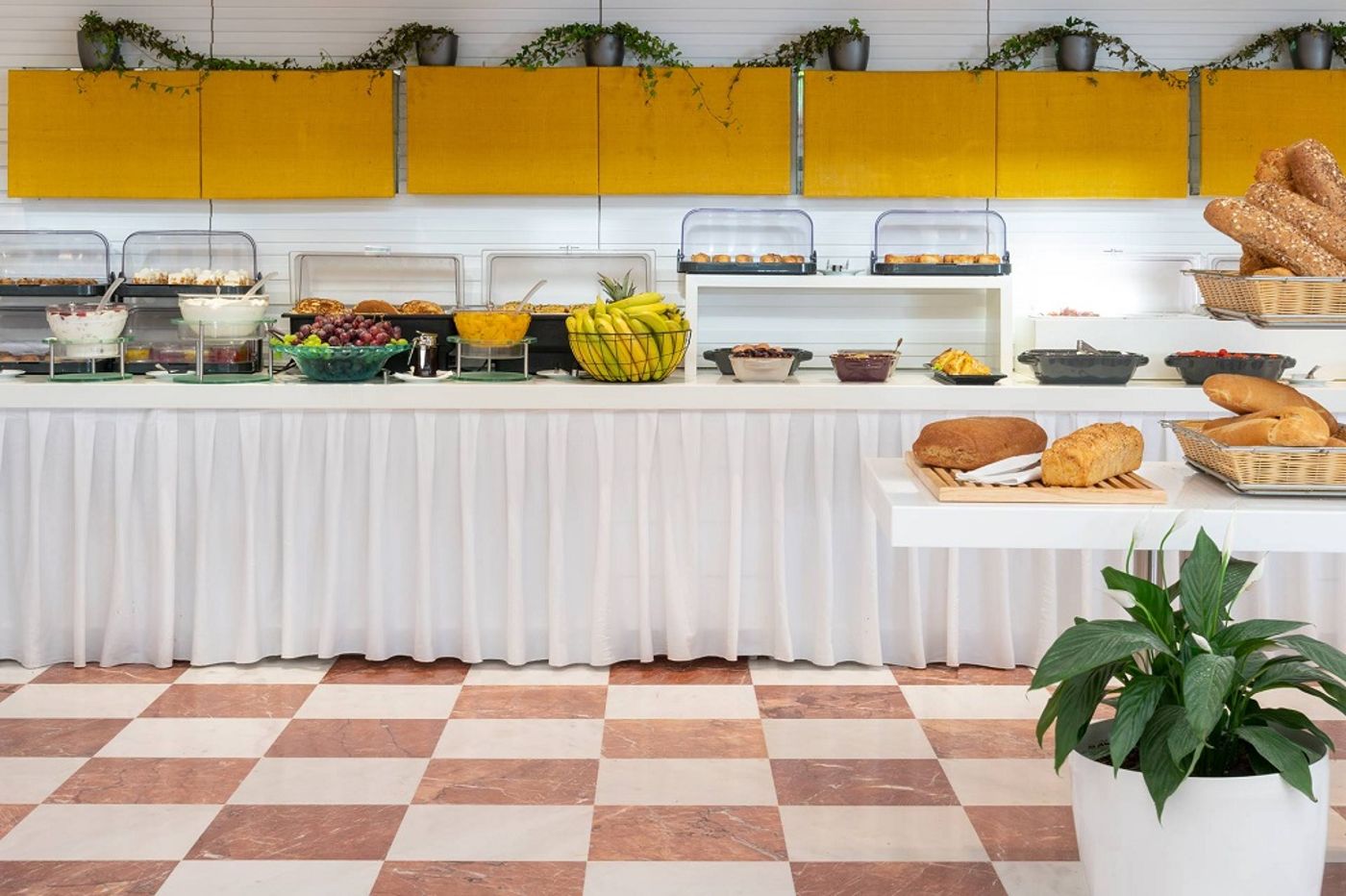 Majestic-Restaurant-19