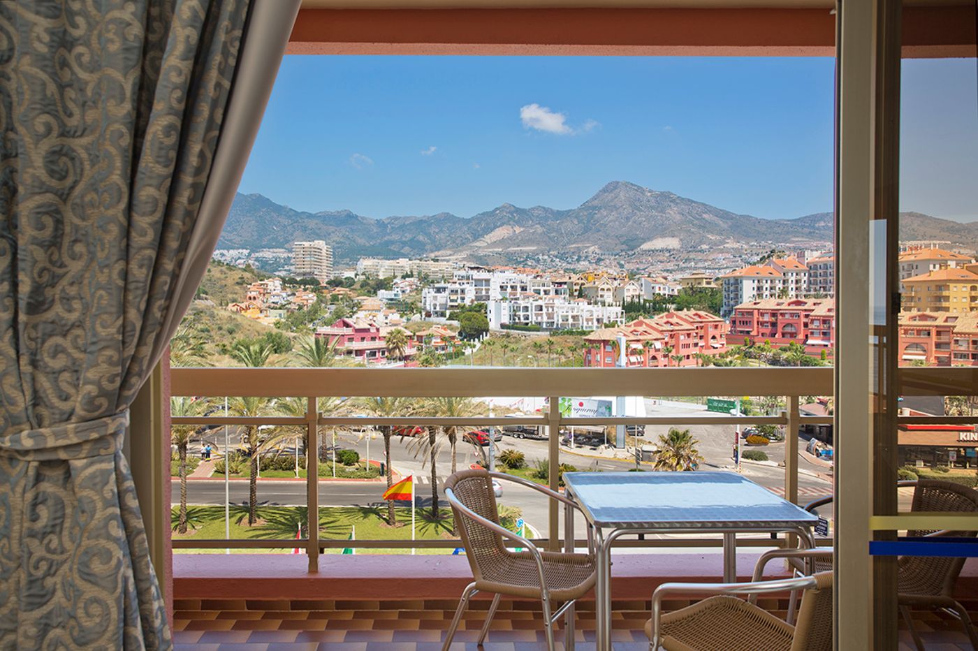 Sunset-Beach-Club-Room-61