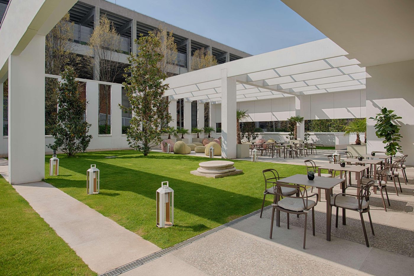 NH-Collection-Milano-CityLife-General-view-57