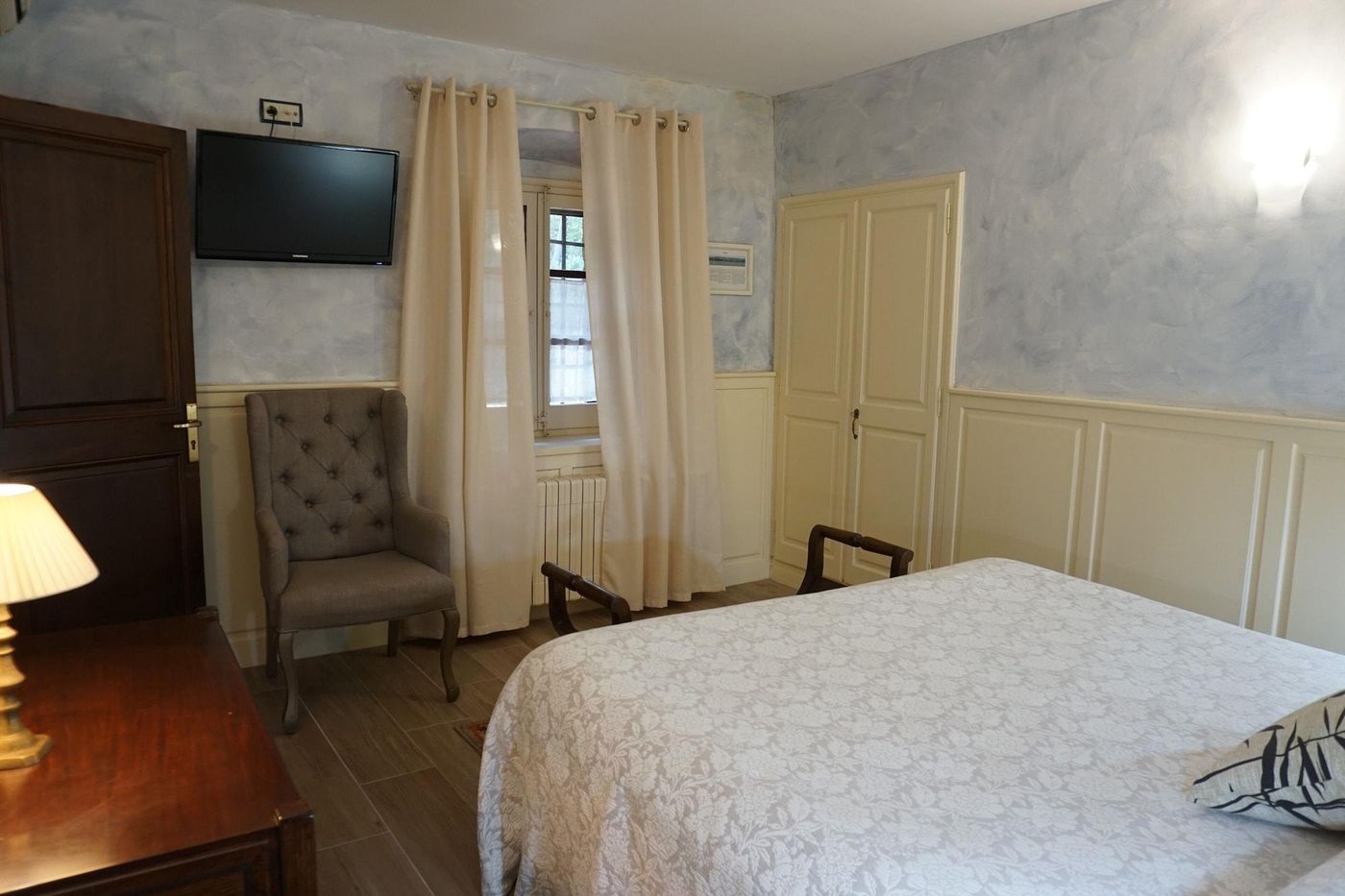 La-Sala-De-Camos-Room-29