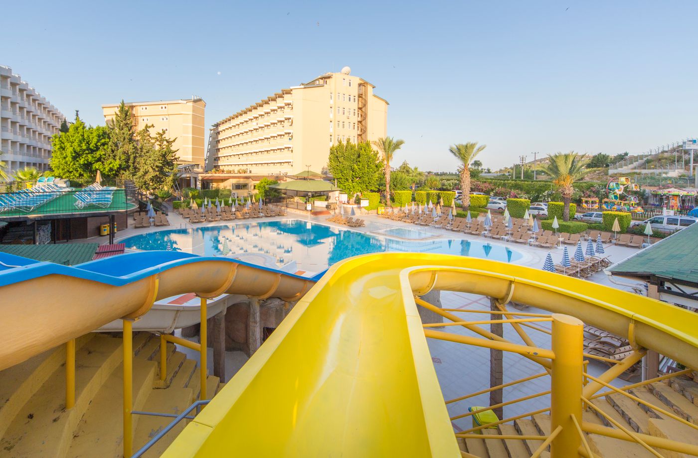 Doganay-Beach-Club-Lobby-1