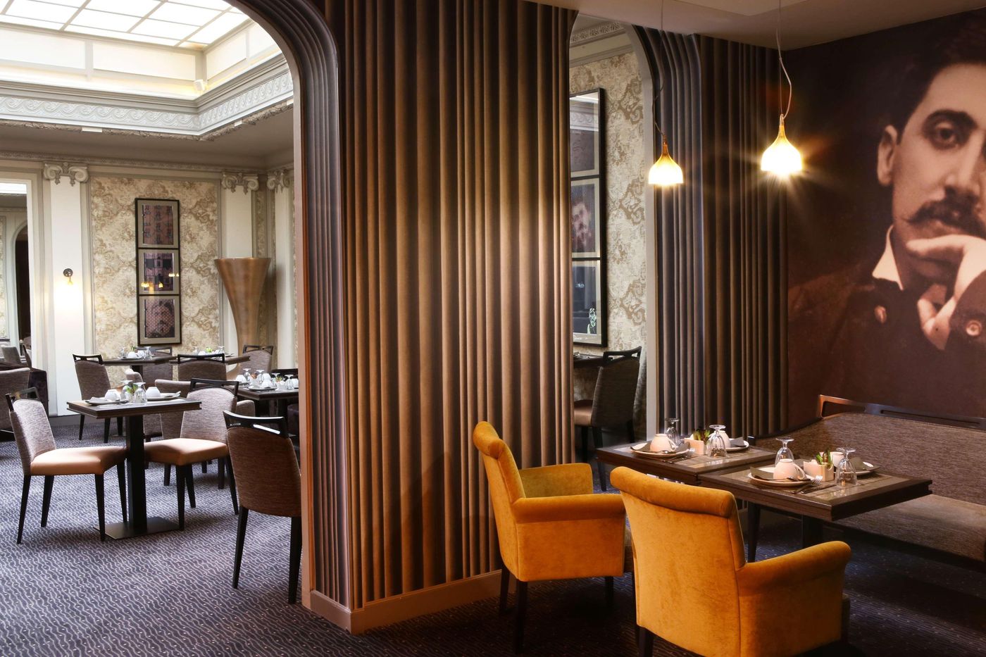 Hotel-Litteraire-Le-Swann--BW-Premier-Collection-Restaurant-19