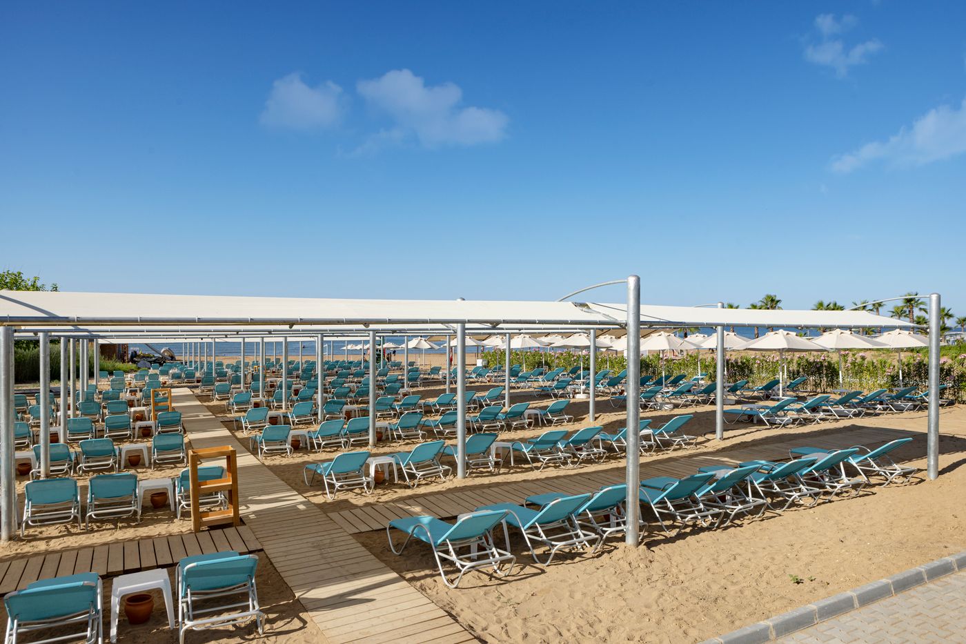 Arcanus Hotels Trendline Side