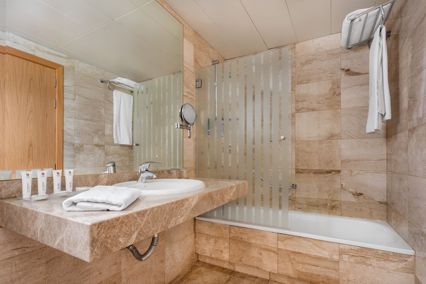 EXE-Las-Palmas-Room-37