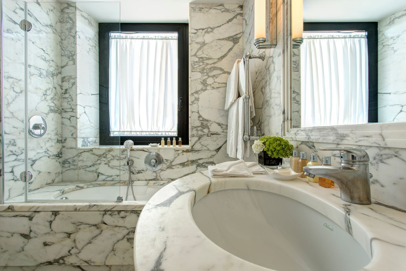 Hotel-Lord-Byron-Small-Luxury-Hotels-of-the-World-Room-29