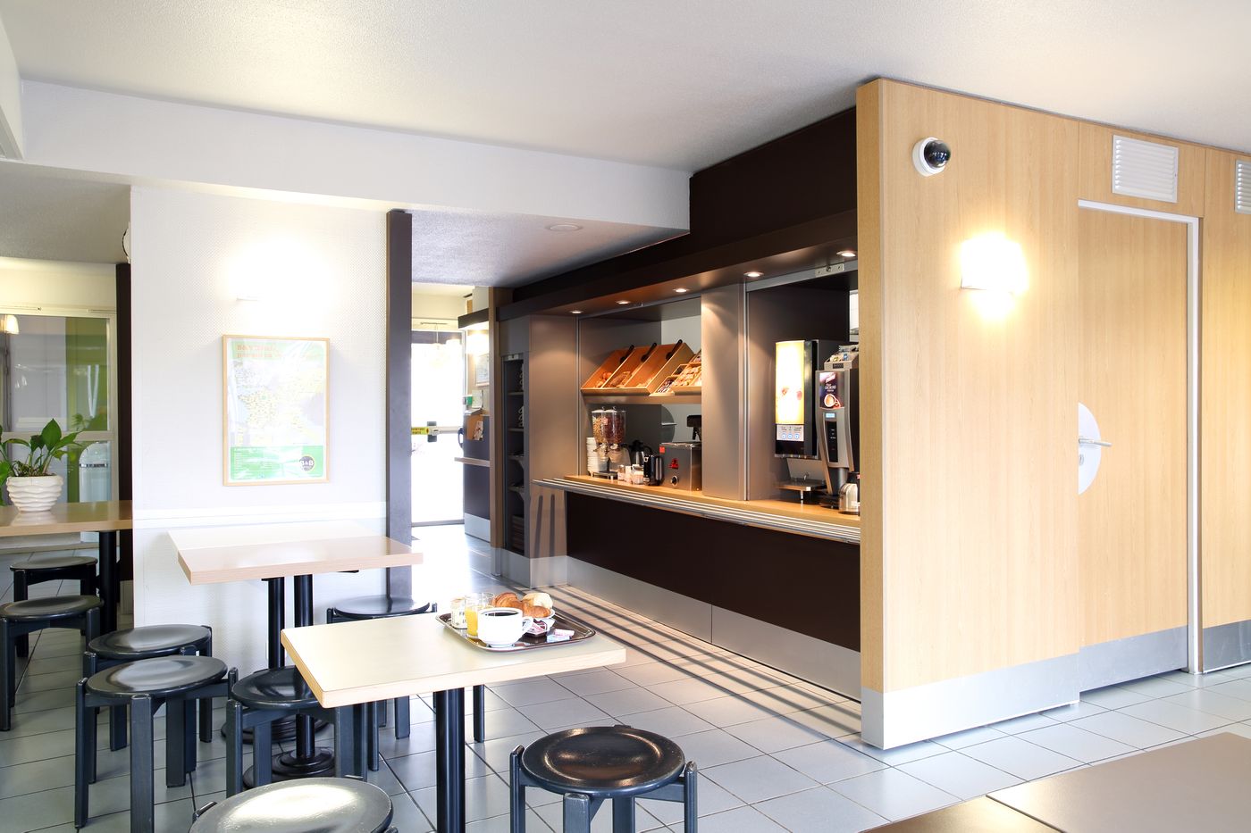 B&B Hôtel MONTPELLIER 2 - France - ST-JEAN -DE-VÉDAS			 - Restaurant - 7