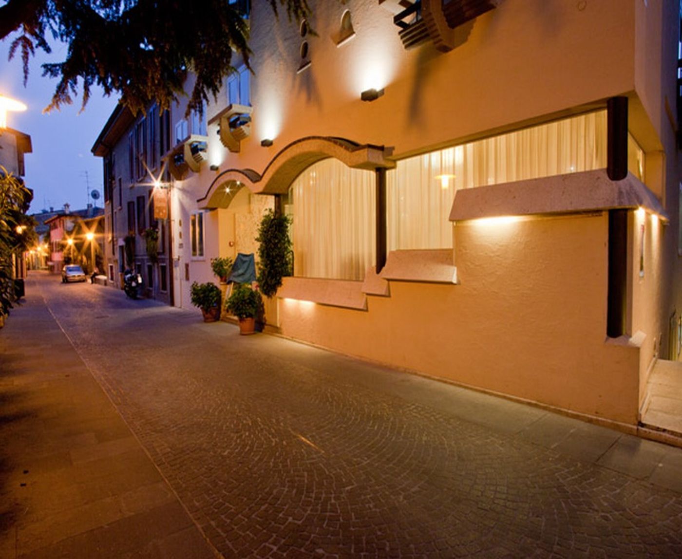 Hotel Mavino-Italy-SIRMIONE-General view-8