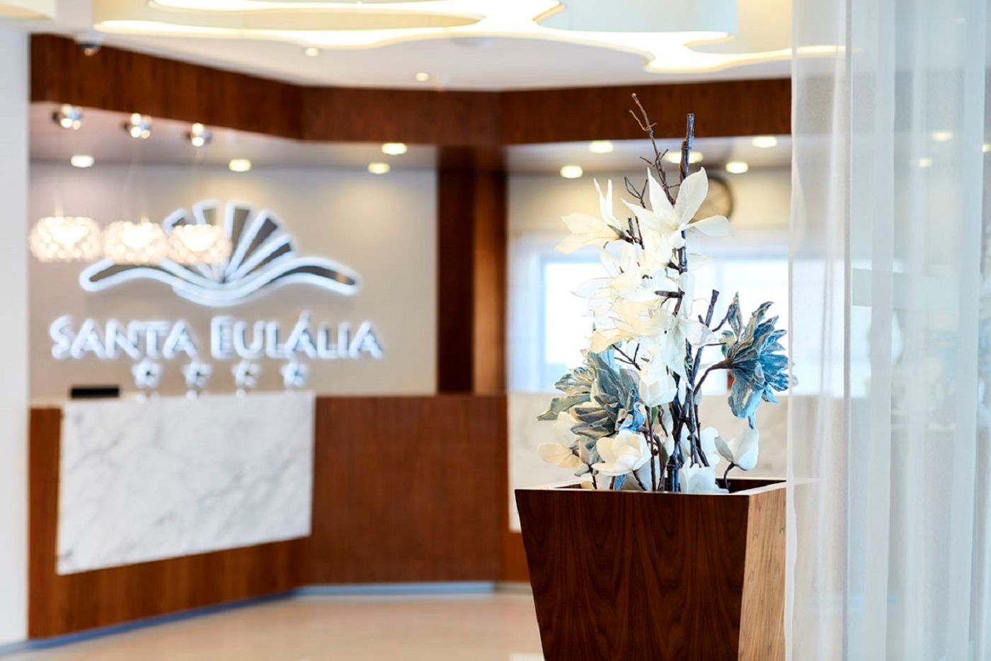 Santa-Eulalia-Hotel---Spa-Lobby-53