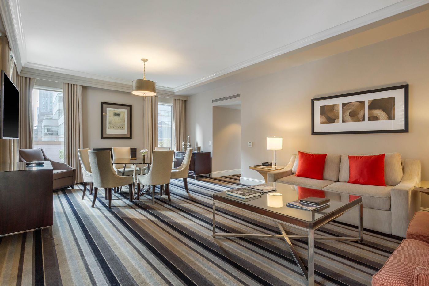 Omni-Berkshire-Place-Room-57