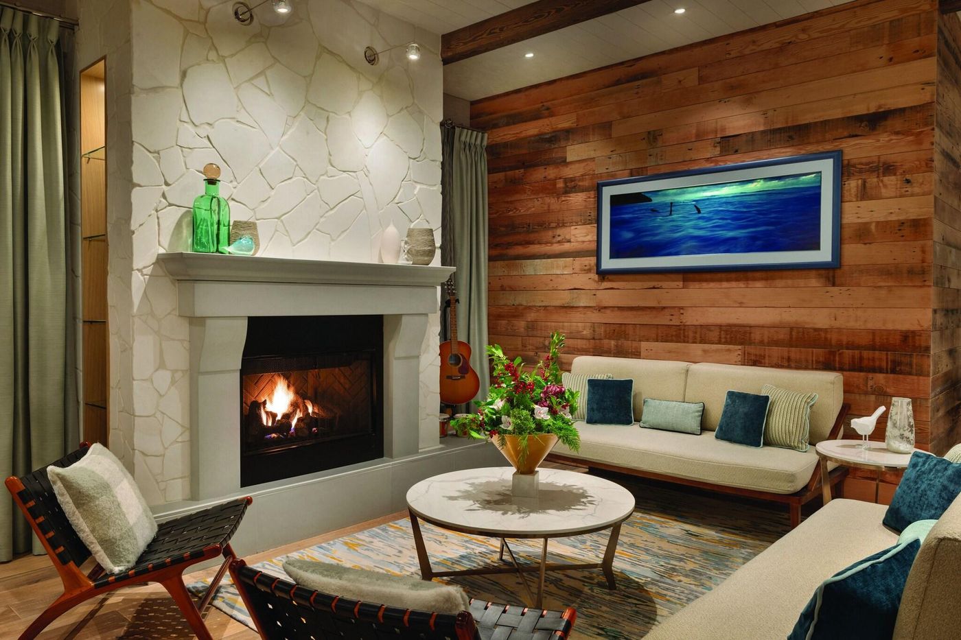 Seaside Hotel North Vancouver-Canada-North Vancouver-Lobby-4