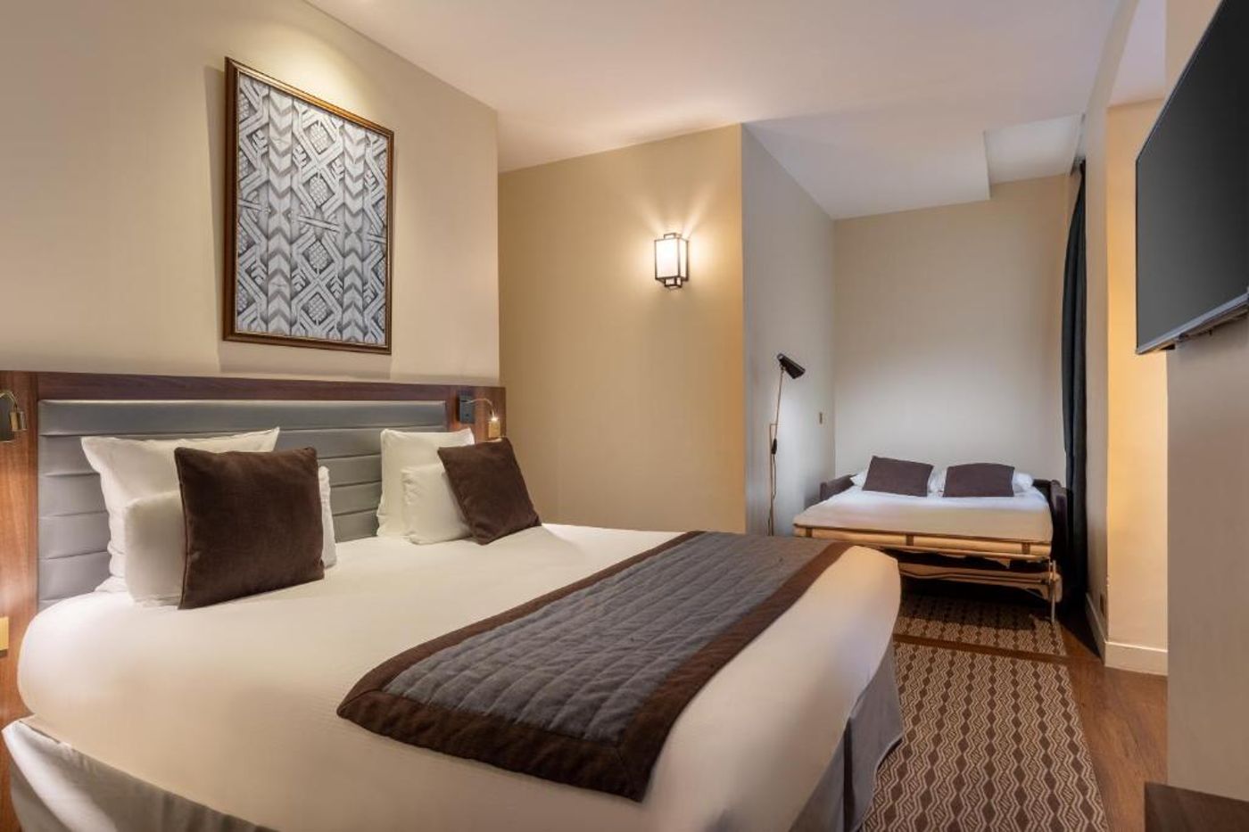 Hotel-Mayflower-Opera-Room-23