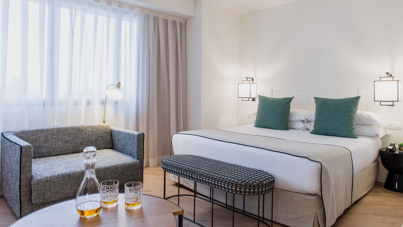 Molina-Lario-Room-64