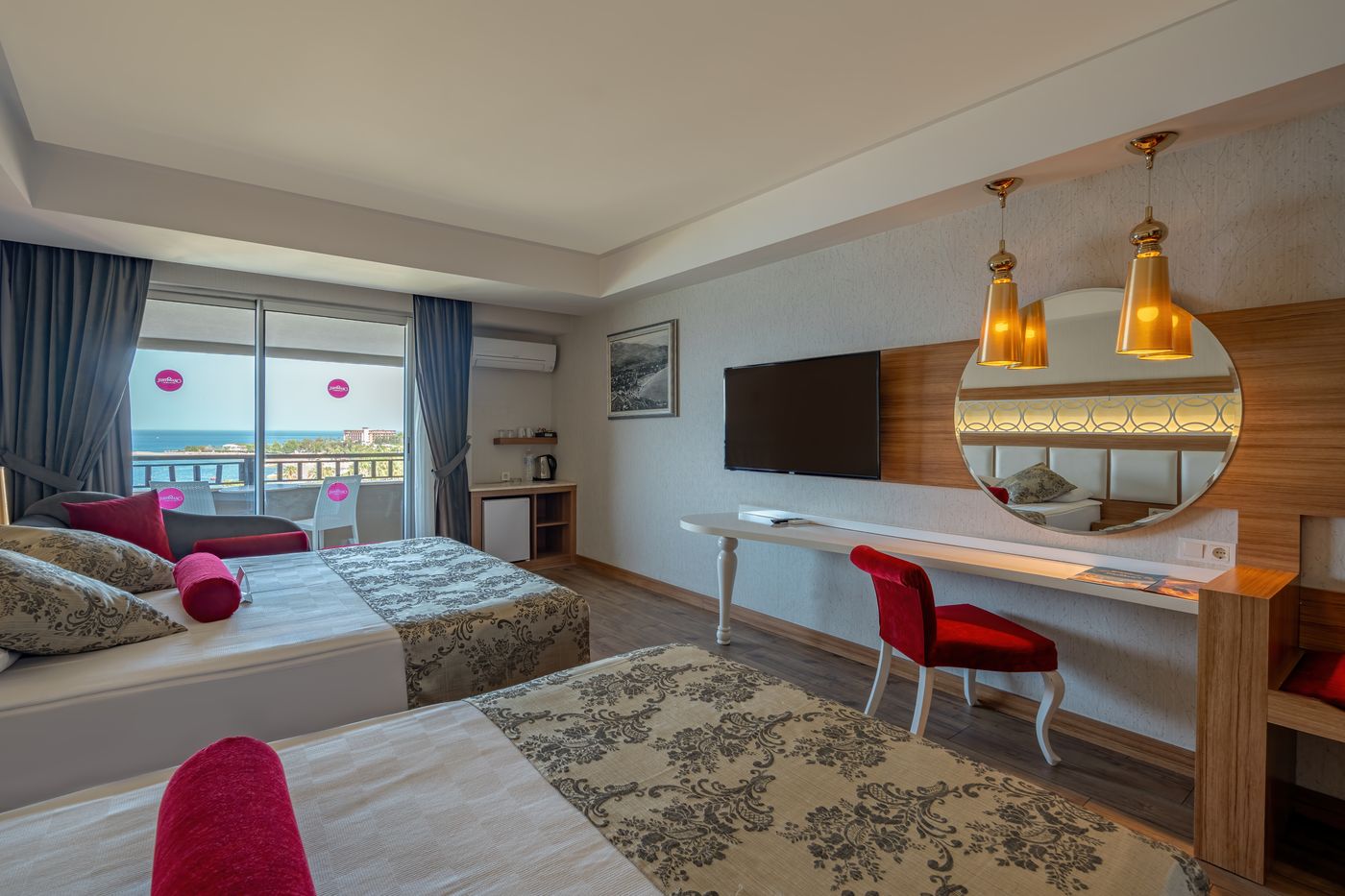 Justiniano Deluxe Resort