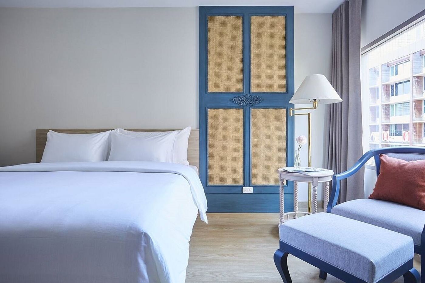 56-Surawong-Hotel-Bangkok-Room-15