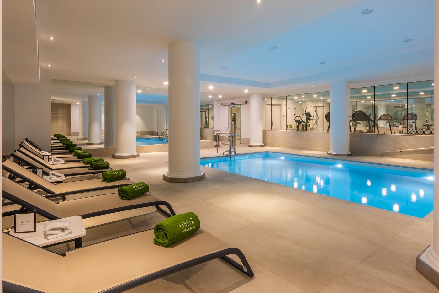 Melia-Madrid-Princesa-Pool-82