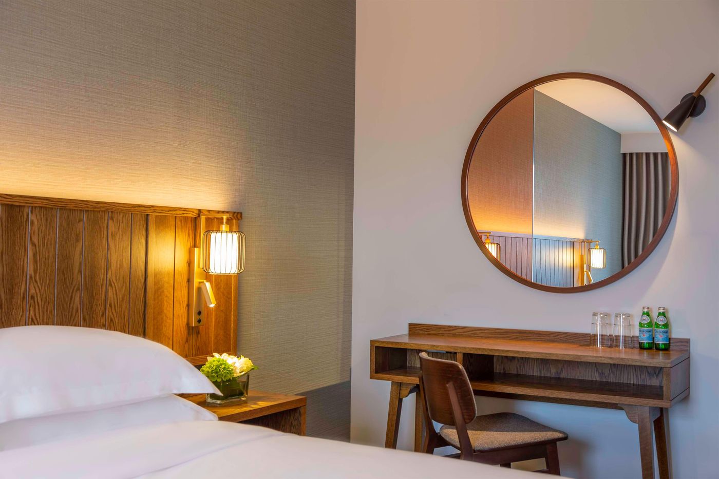 Hyatt-Centric-The-Liberties-Dublin-Room-46