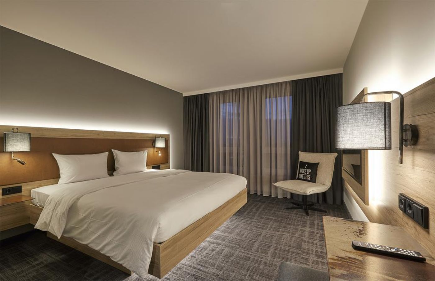 Ac-Hotel-By-Marriott-Berlin-Humboldthain-Park-Room-11