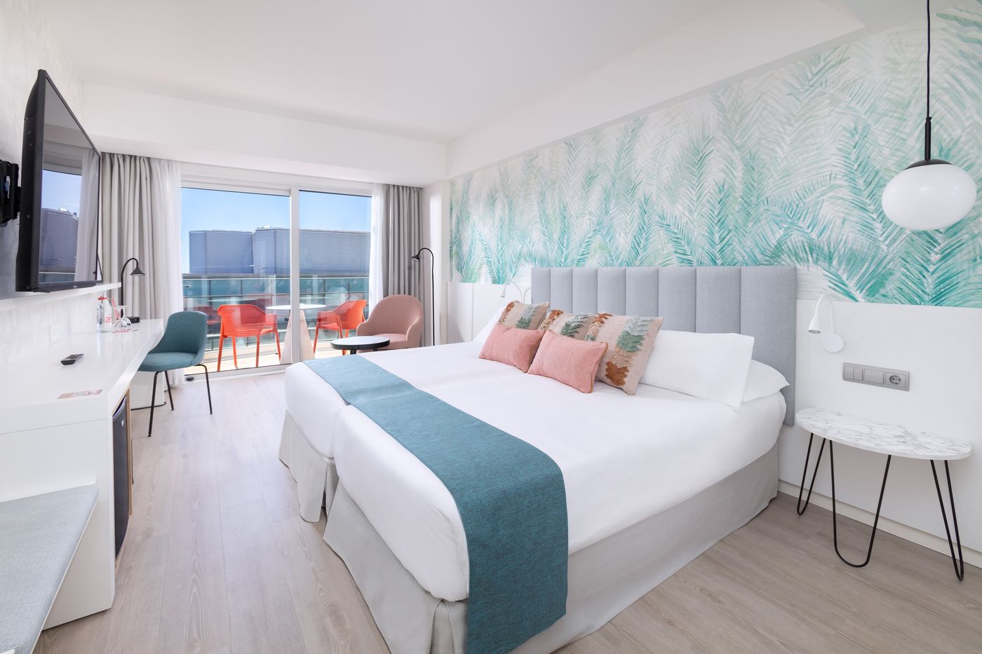 Hotel-Cristina-by-Tigotan-Room-7