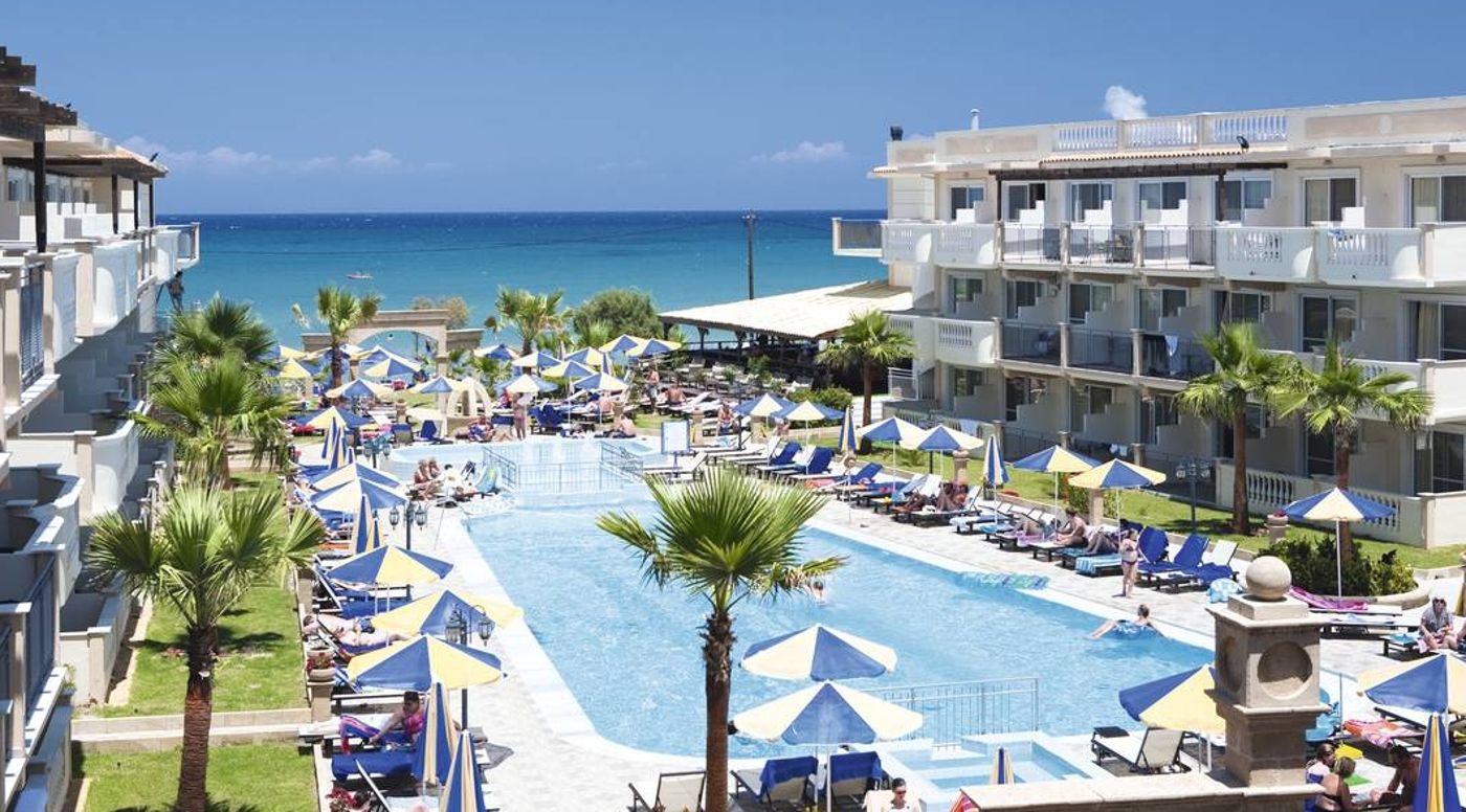 Zante-Maris-Sports-and-Entertainment-9