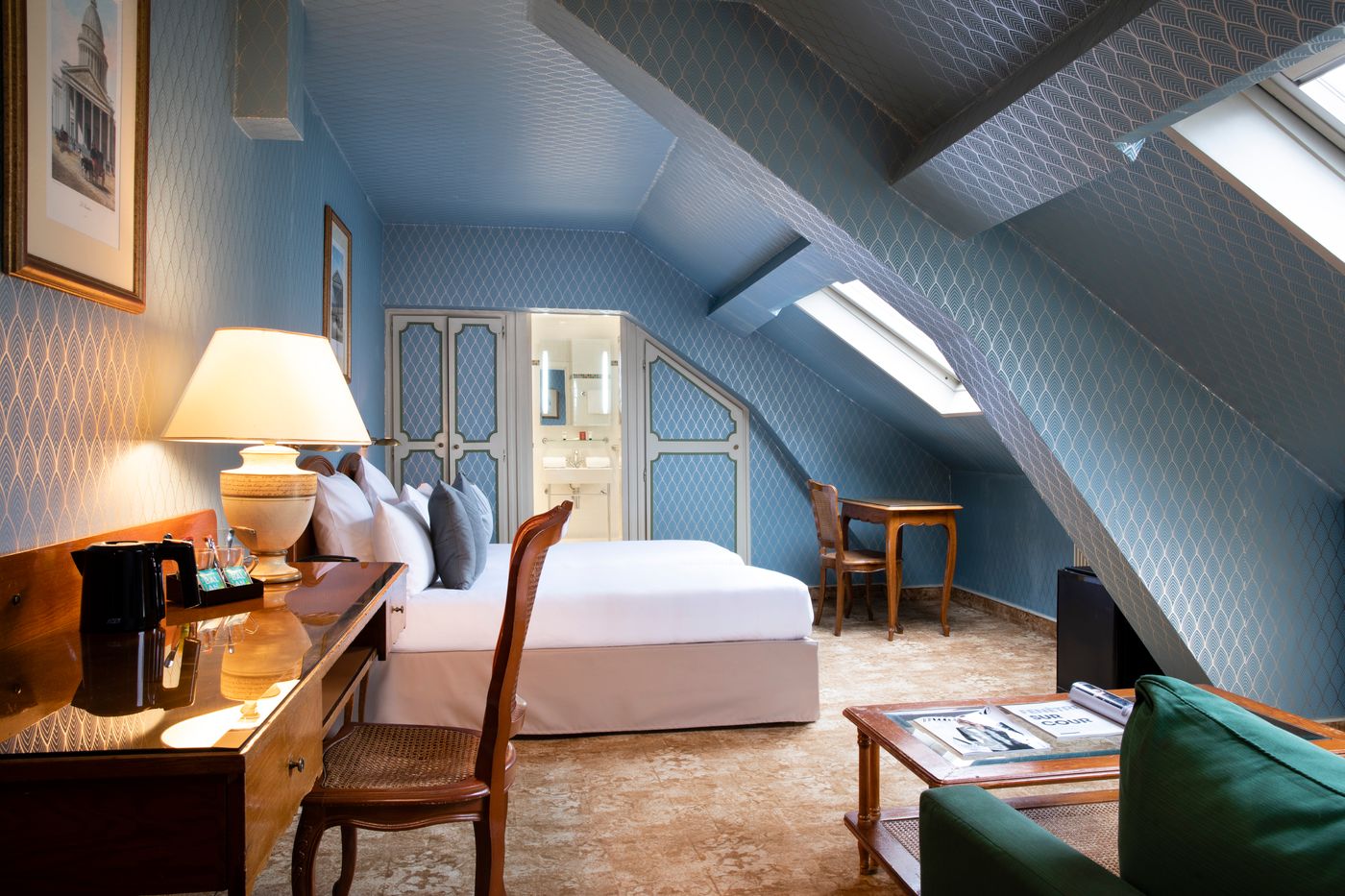 Elysees-Hotel-General-view-4