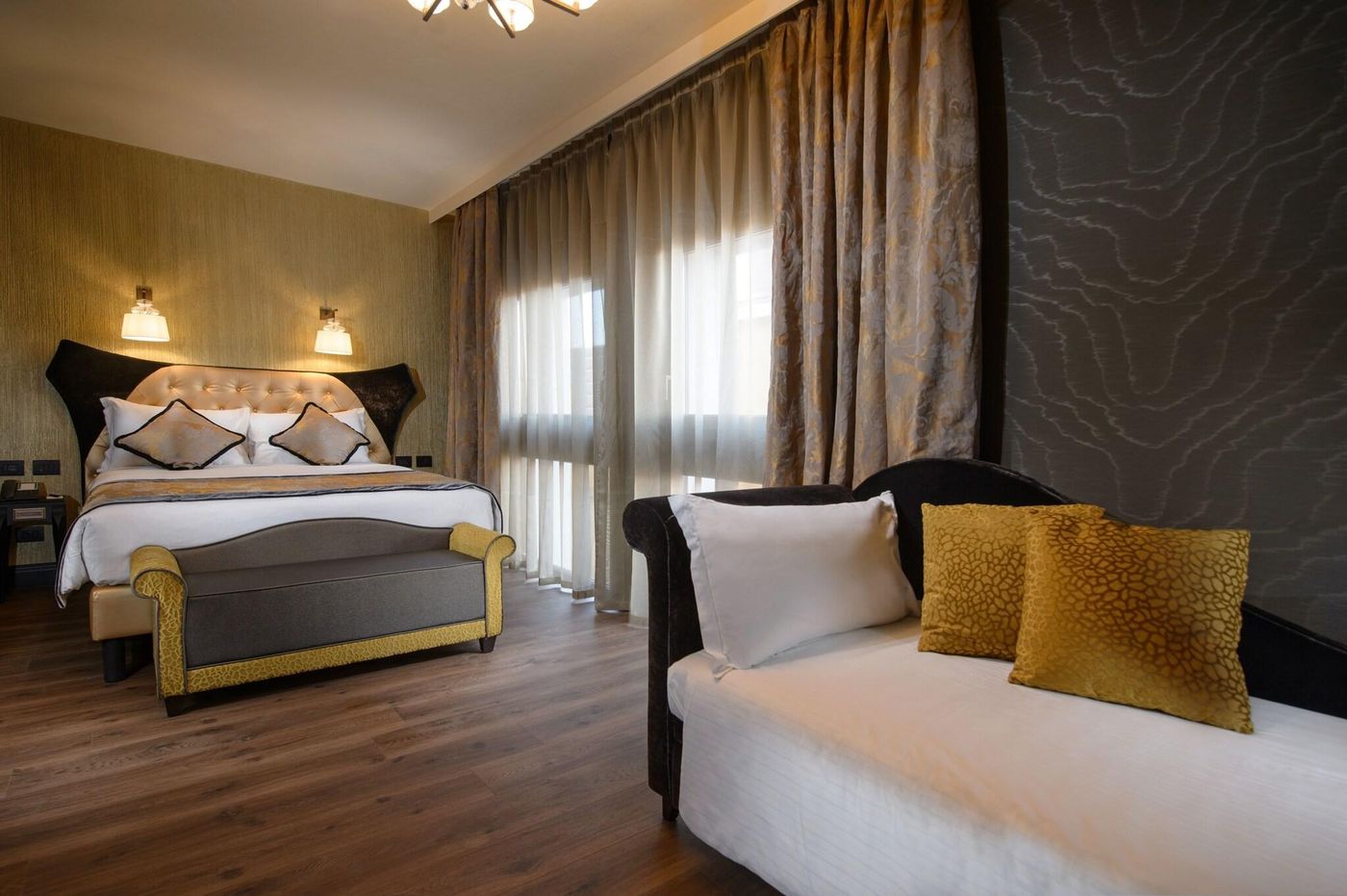 Palazzo-Veneziano-Room-38