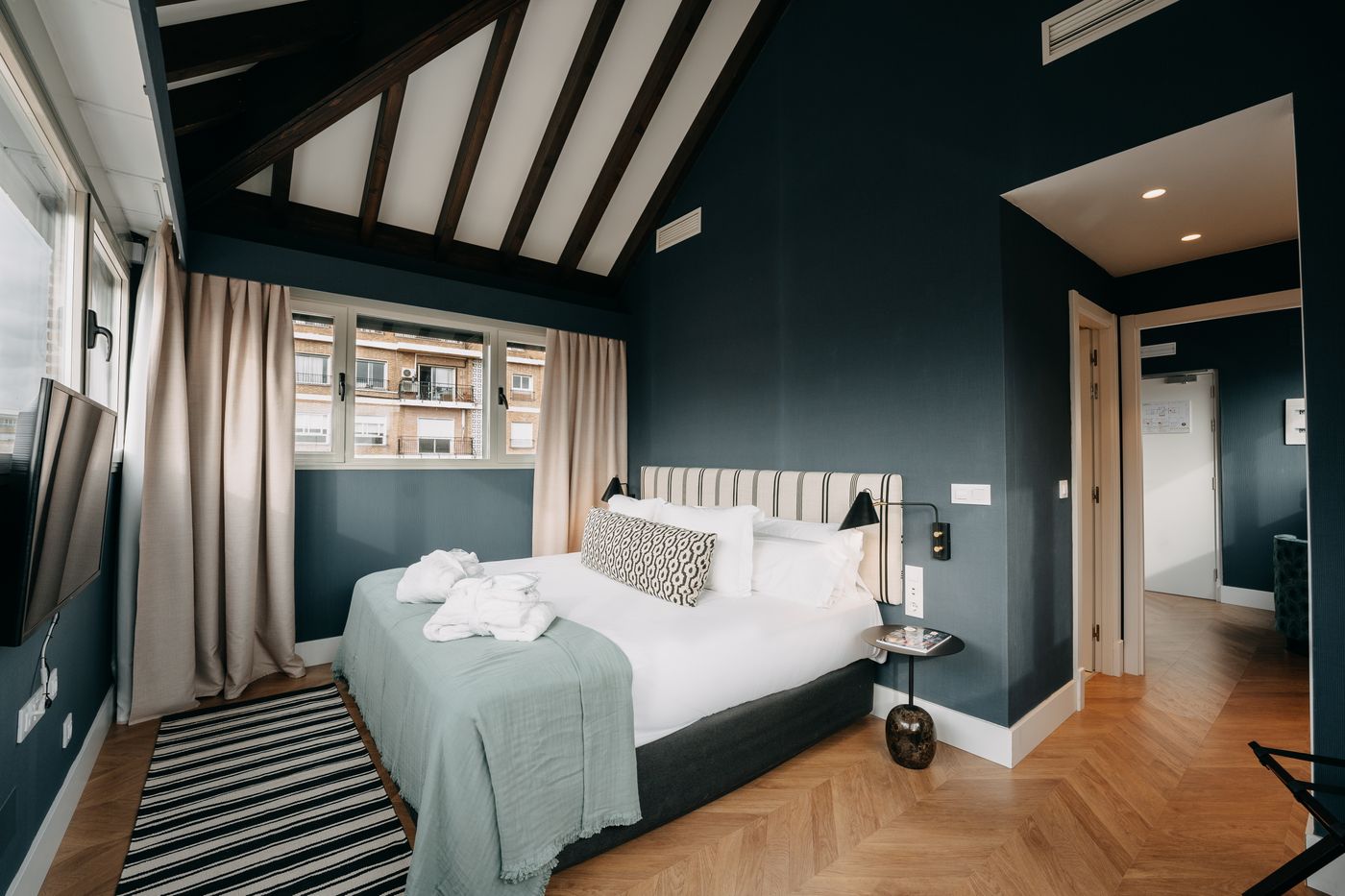 Soho-Boutique-Colon-Room-7