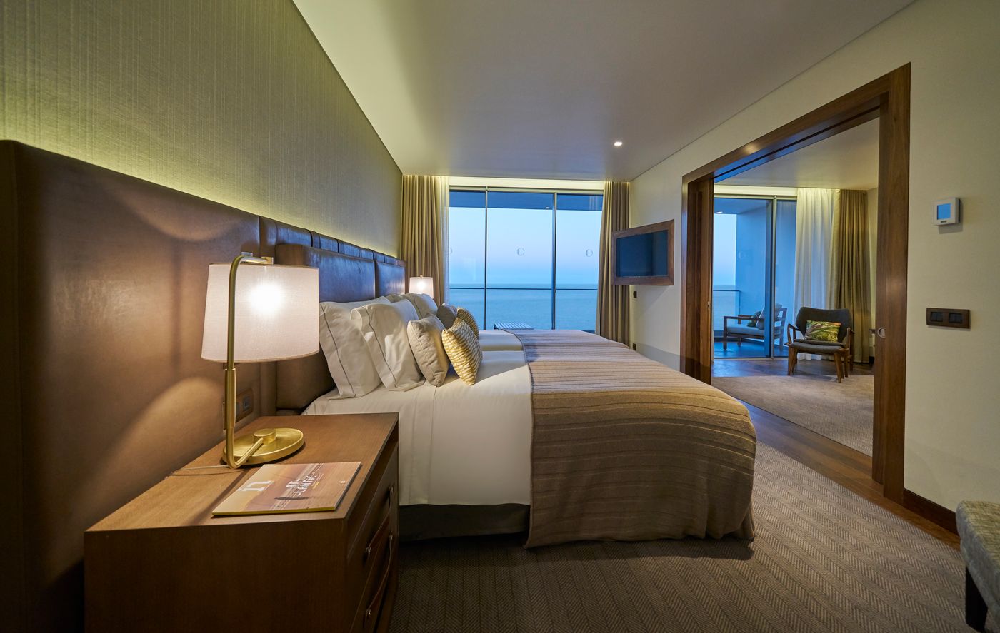 Les-Suites-at-The-Cliff-Bay-Room-11