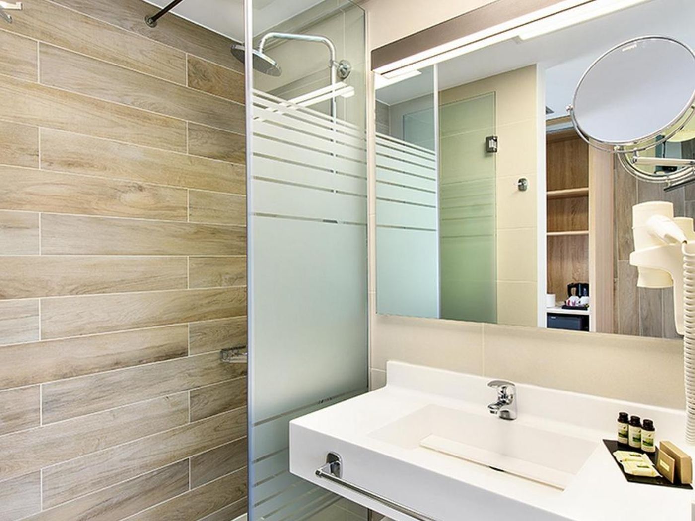 Blue-Dolphin-Room-27