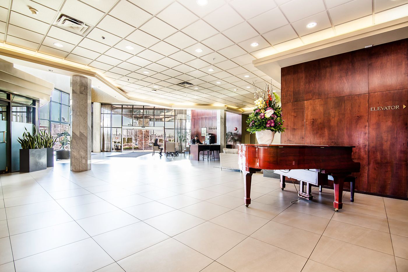 Executive Suites Hotel Metro Vancouver Burnaby-Canada-BURNABY-Lobby-4