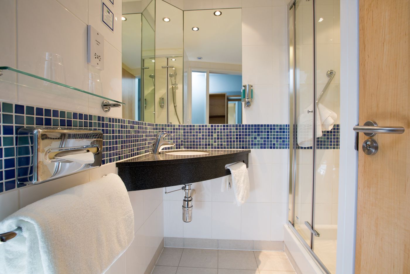 Holiday Inn Express Hamilton-United Kingdom-HAMILTON-Room-2