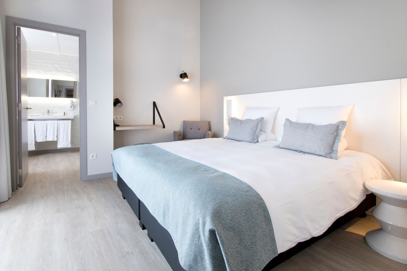 Martin's Brugge-Belgium-BRUGES-Room-9