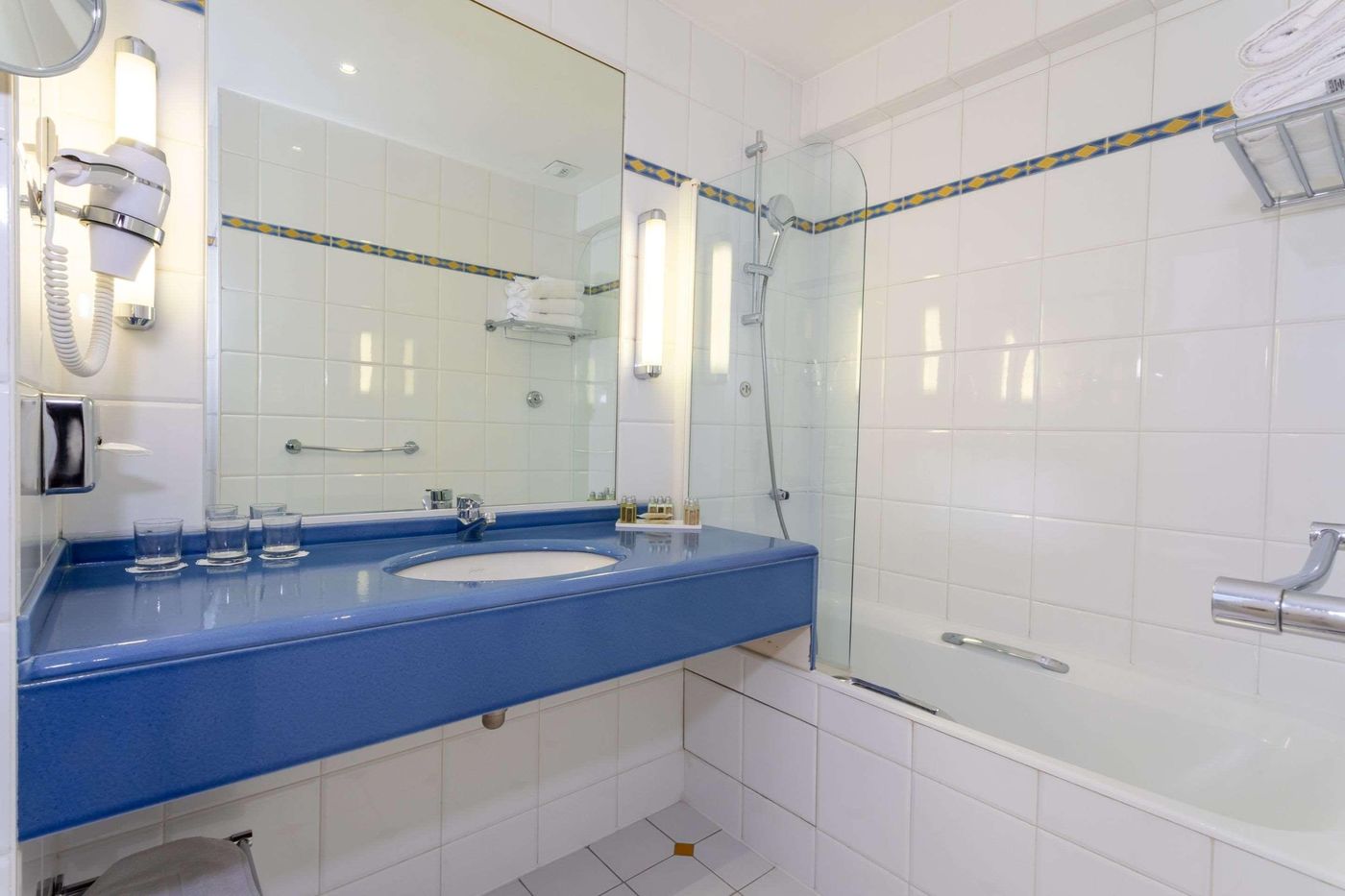 Hotel-Etats-Unis-Opera-Room-40