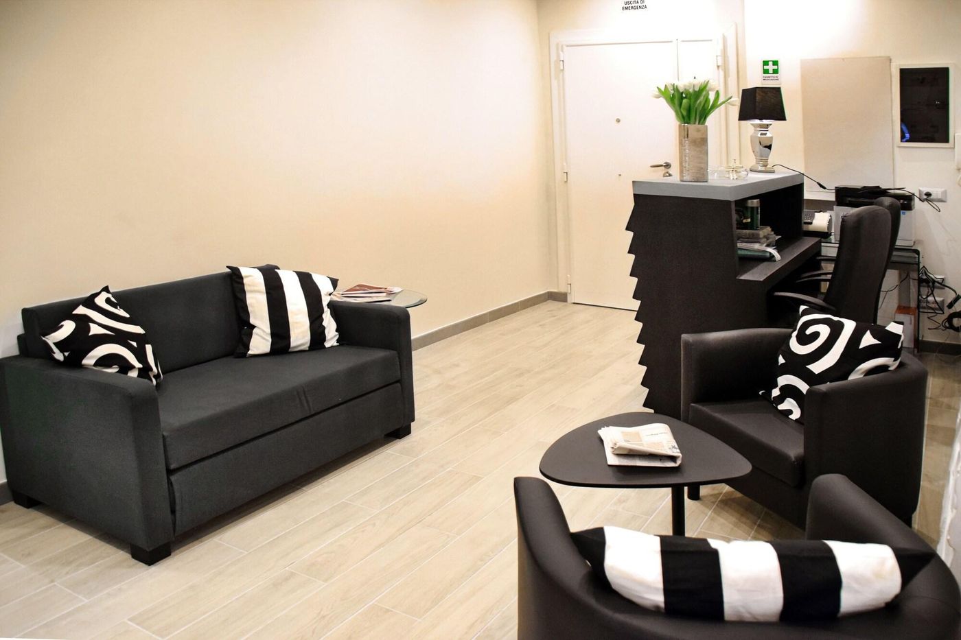 Gregori Guest House-Italy-ROME-Lobby-4