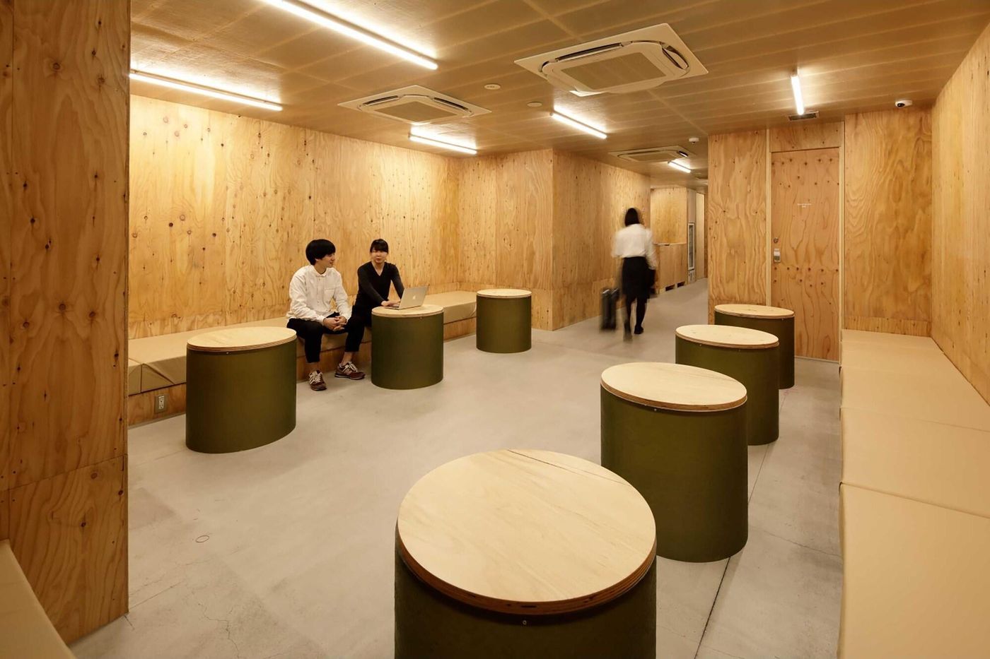 Do-c Shibuya Ebisu-Japan-Tokyo-Lobby-6