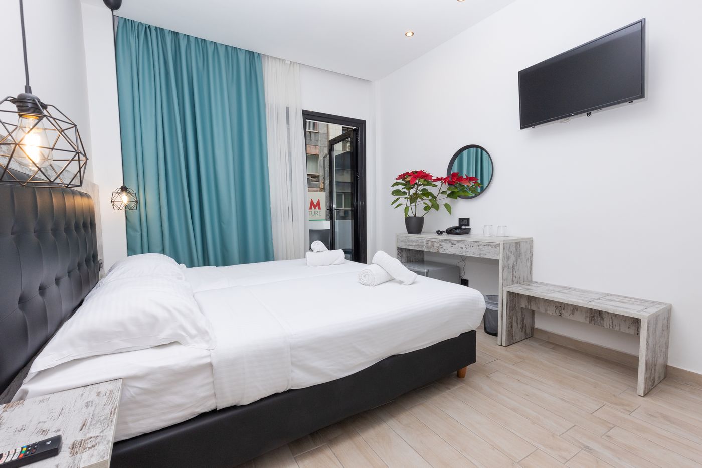 Evita-Asty-Room-5