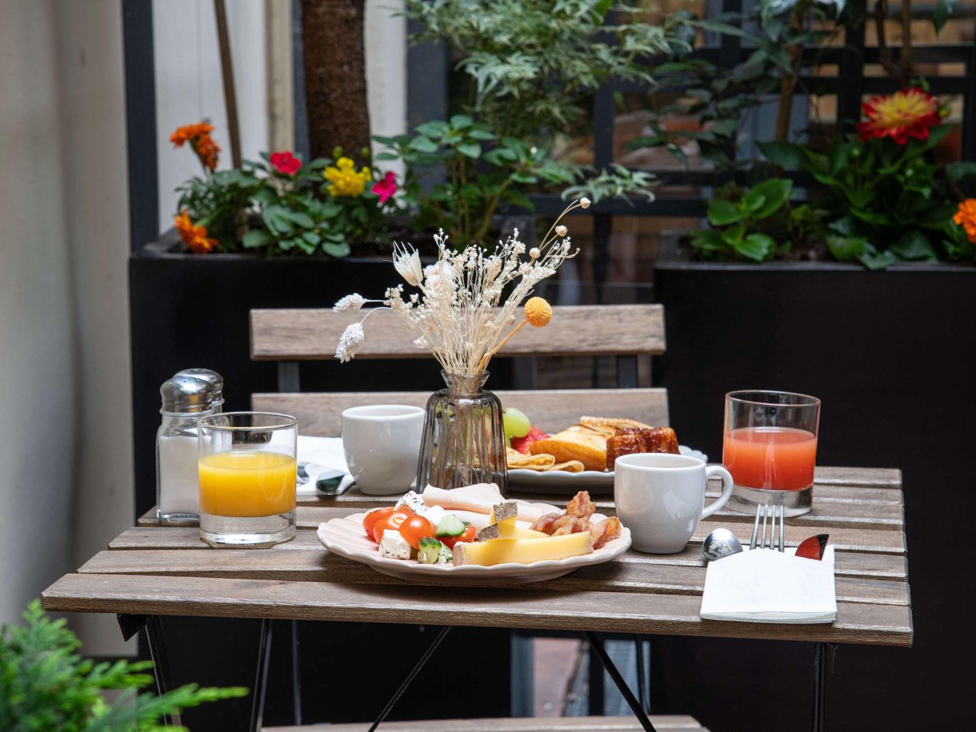 Hotel-Mercure-Paris-Montparnasse-Raspail-Restaurant-39