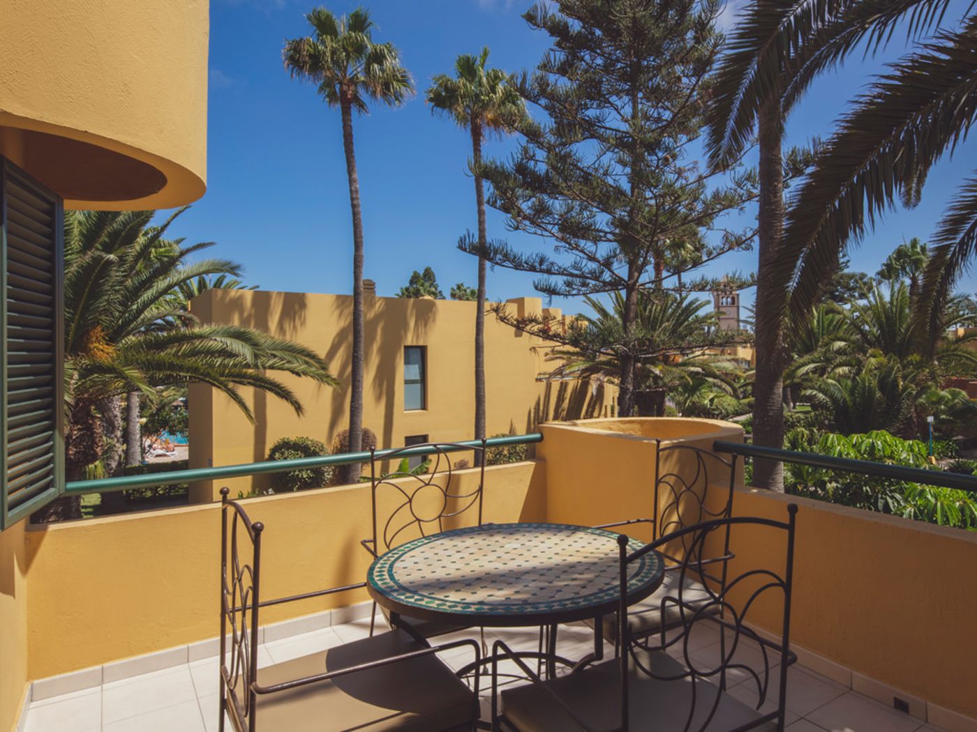 Atlantic-Garden-Beach-Mate-Room-12