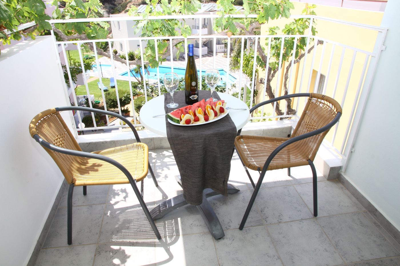 Bellos Apartments & Studios