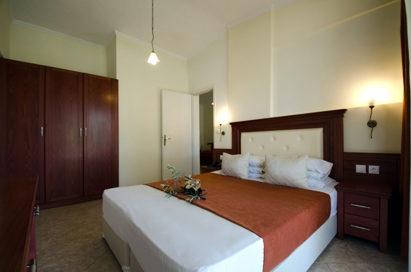 Village-Mare-Room-28