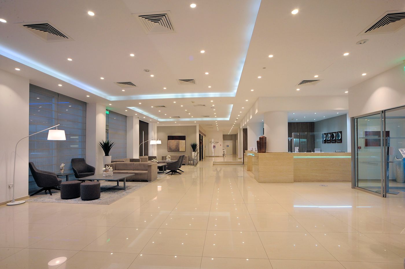 Hotel-Nestor-Lobby-44