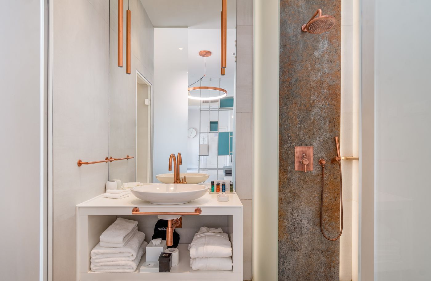 Lazure-Hotel---Marina-Room-57