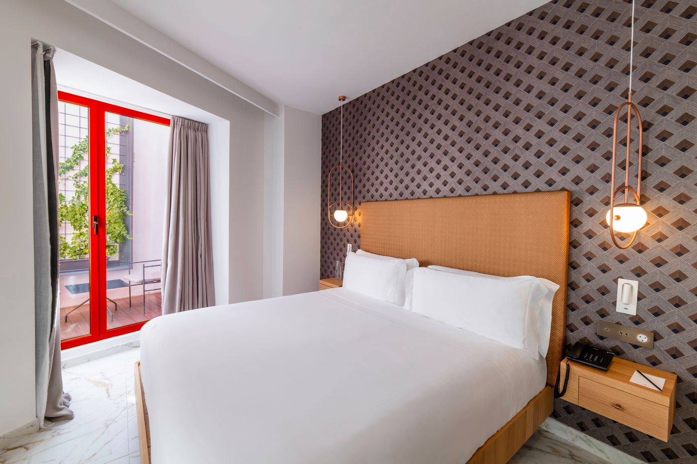 UMusic-Hotel-Madrid-Room-9