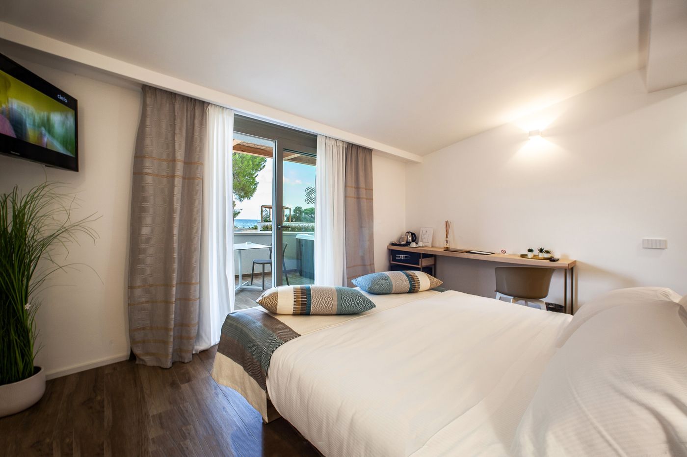 Noha-Lifestyle-Hotel---Adults-Only-Room-22