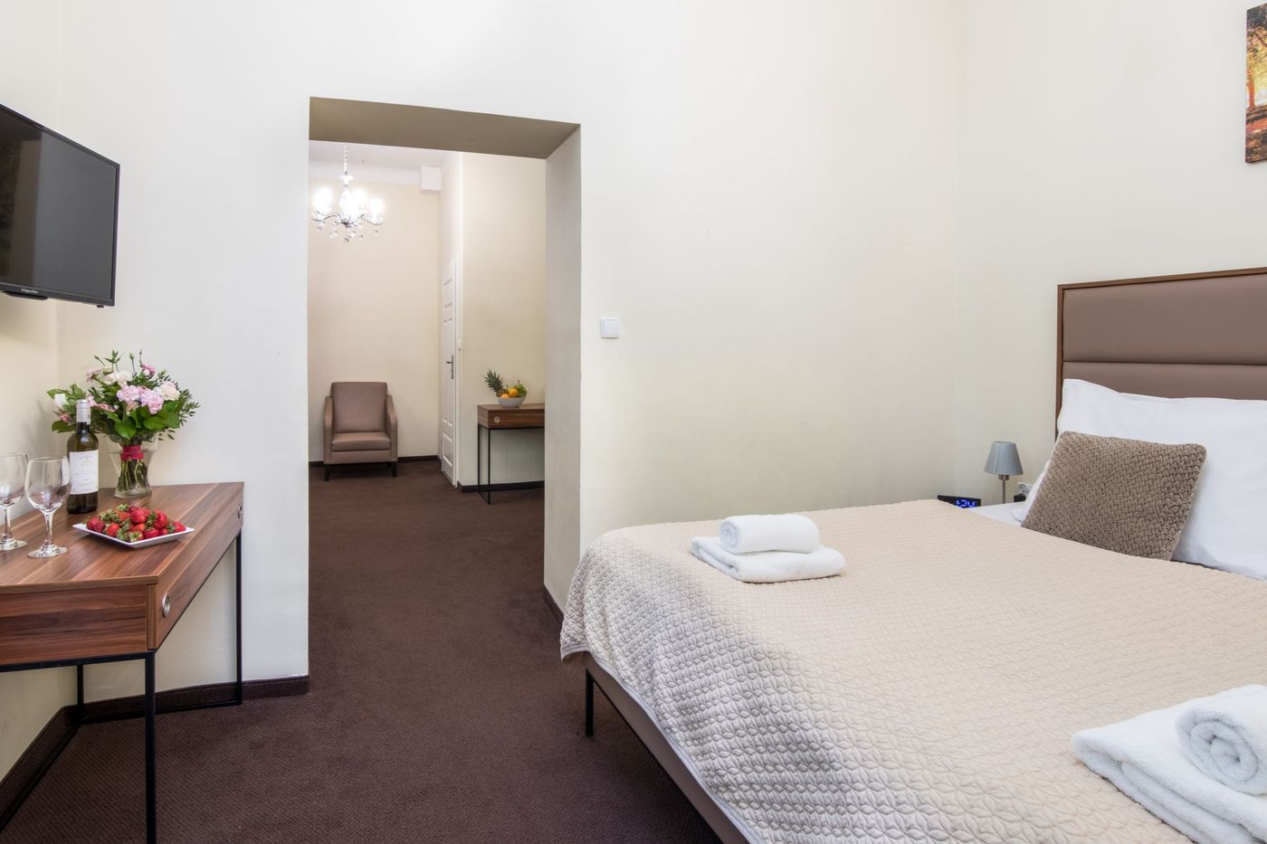 Aparthotel-Old-Town-Room-5