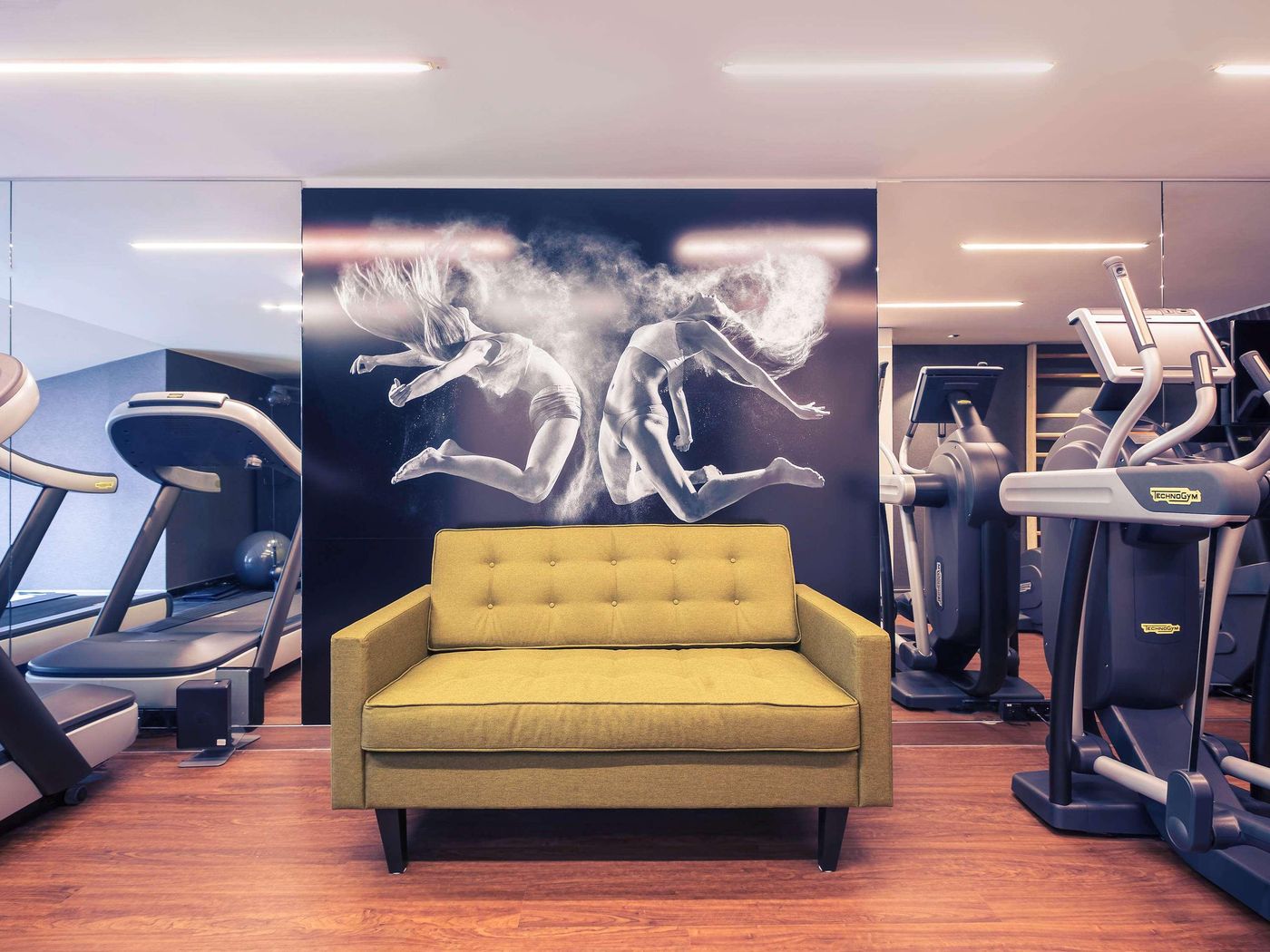 Hotel-Mercure-Krakow-Stare-Miasto--Old-Town--Sports-and-Entertainment-66