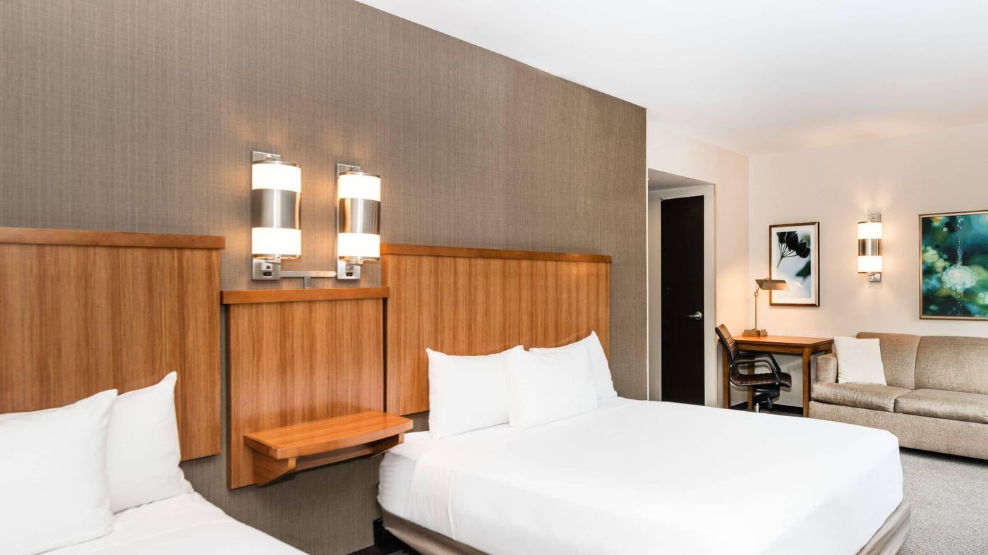 Hyatt-Place-New-York-Midtown-South-Room-22