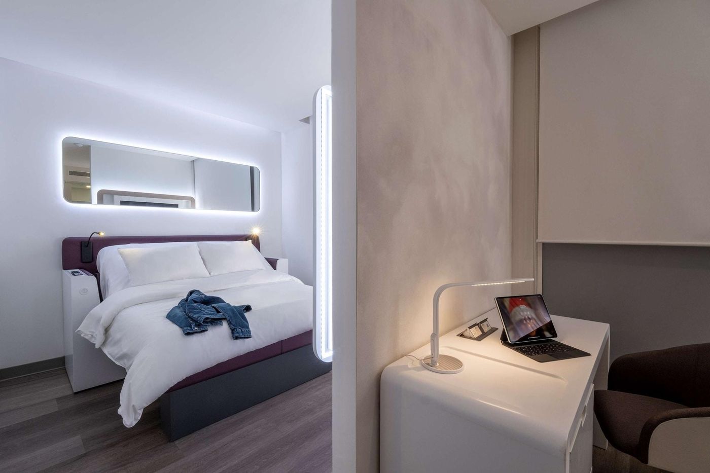 Yotelair-Istanbul-Airport-Airside--Duty-Free-Room-23